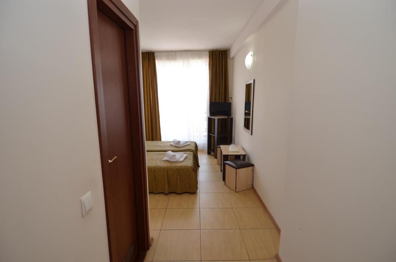 Hotel Intim Costinesti Exterior photo