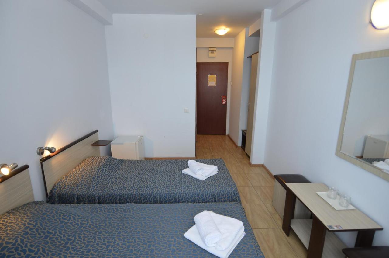 Hotel Intim Costinesti Exterior photo